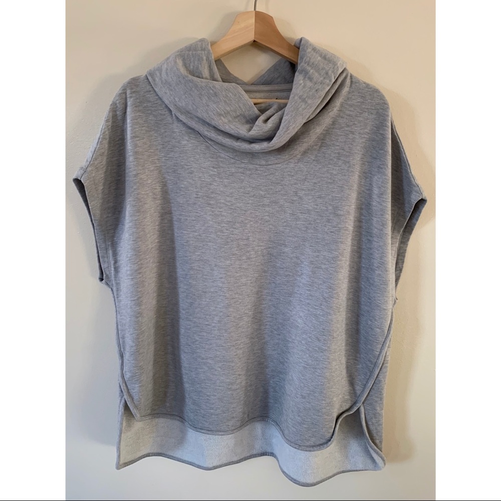 Lou & Grey • M • Sleeveless Fleece Lined Cowl Neck Sweatshirt Light Heather Grey